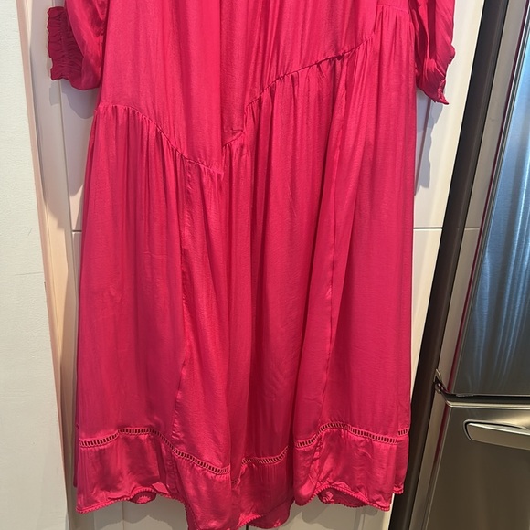 The Drop Off Shoulder Strapless Tiered Maxi Dress Beetroot Size 2X NWT - Picture 9 of 16